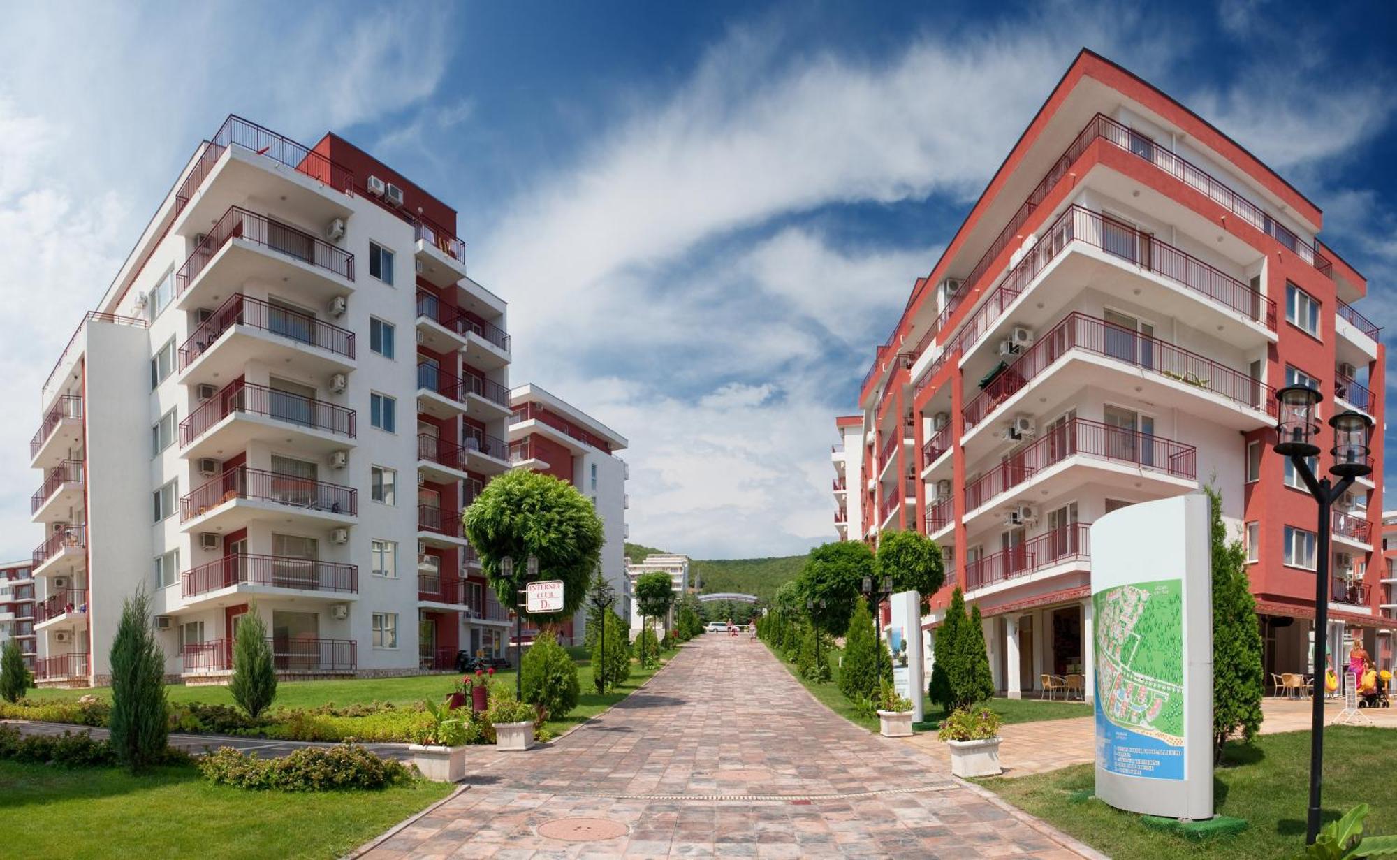 Marina And Panorama Apartments Sveti Vlas Buitenkant foto